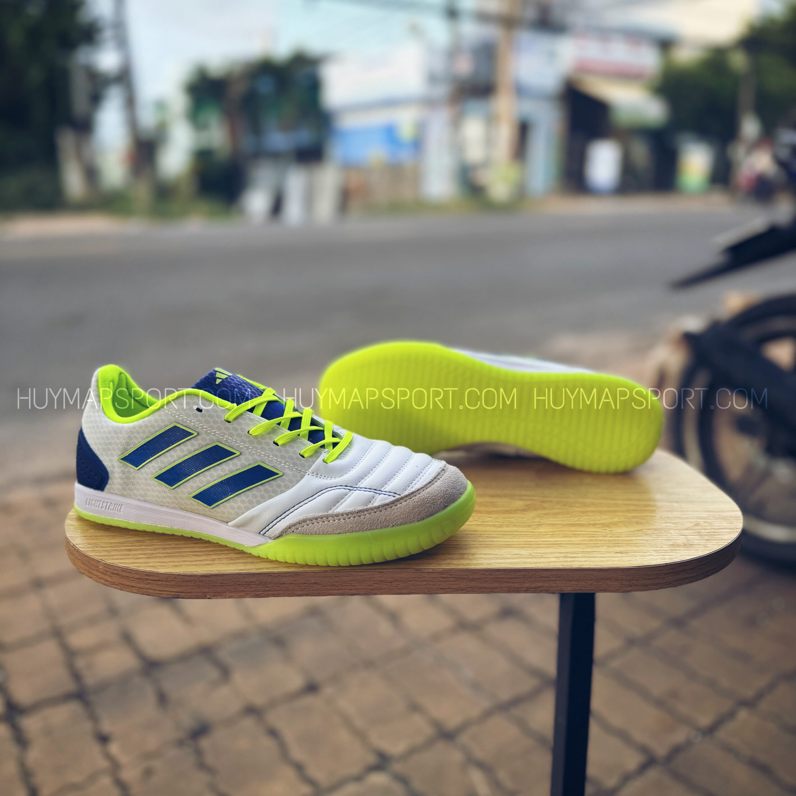 Giày Bóng Đá Sân Trong Nhà Adidas Top Sala Competition IC